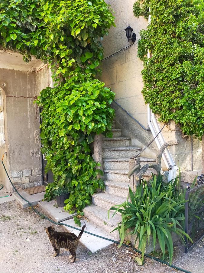 Purani Apartment Jonquieres  Exterior photo